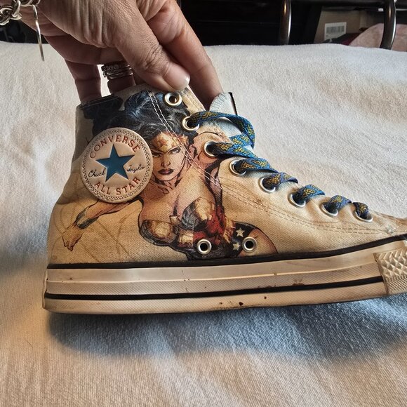 Converse Chuck Taylor All Star DC Comics Wonder Women Mens 8 Women 10 FUN! - Picture 8 of 15